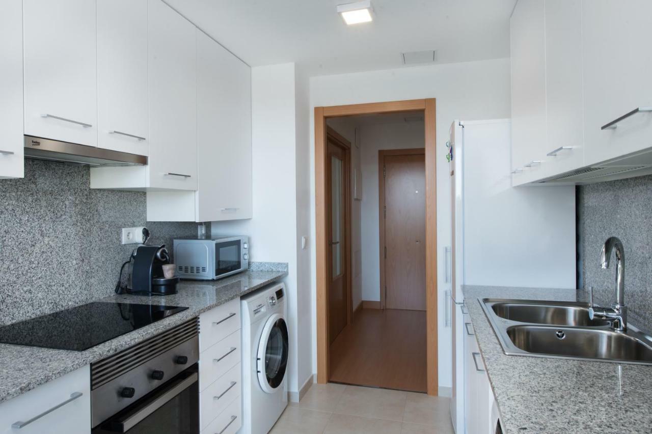 NEW APARTMENT WITH BIG TERRACE 9 Min WALK TO BEACH 6 MIN SUPERMARKET Calafell Exterior foto